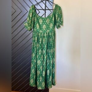 Silk Brocade Midi dress, low square neckline & puff sleeves. Zipper at the back